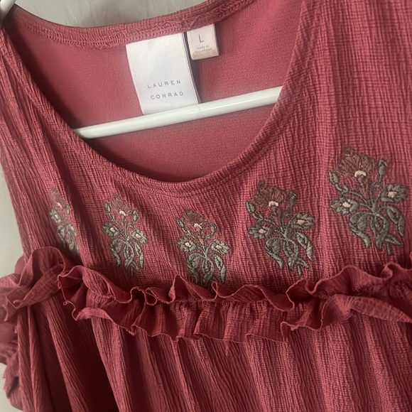 Off the Shoulder Dress - Picture 2 of 7